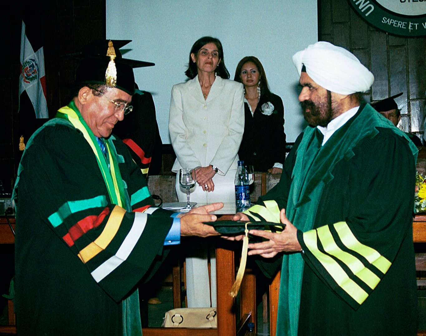 Honorary Doctorate Santiago